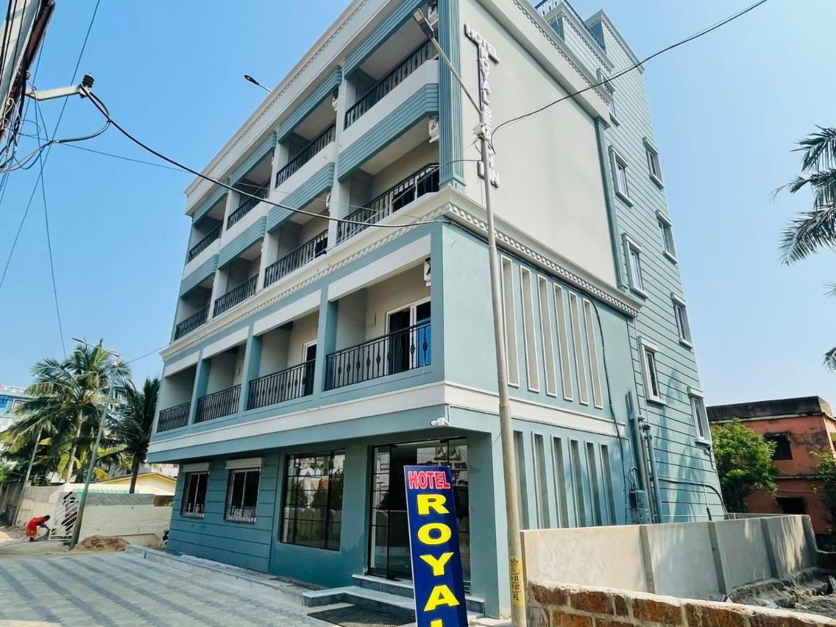 Royal Beach International Hotel Puri Exterior photo